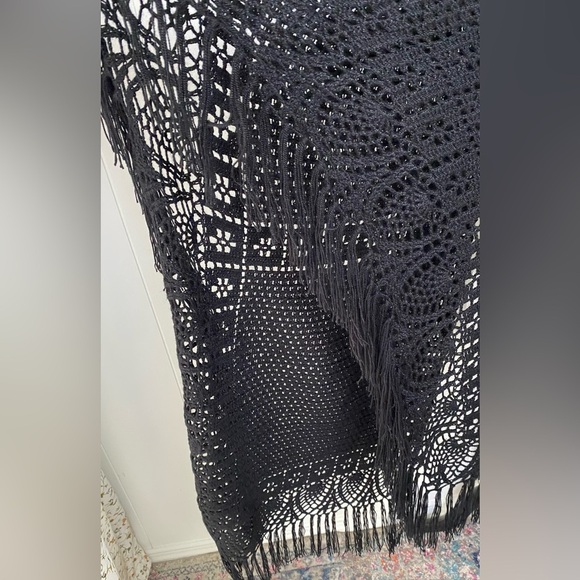 Handmade Shawl Black Crochet Wrap Fringe Chunky Boho Hippie Festival Cottagecore - Picture 7 of 10